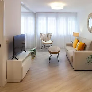 https://inmlaga-malagueta-beach.hotelsinnerja.org